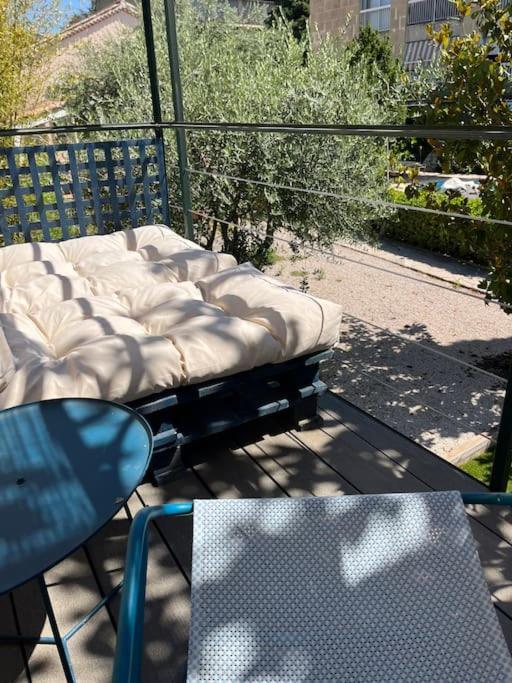 エクス＝アン＝プロヴァンスLa Felicita Aix Centre Avec Jardin Et Piscineアパートメント エクステリア 写真